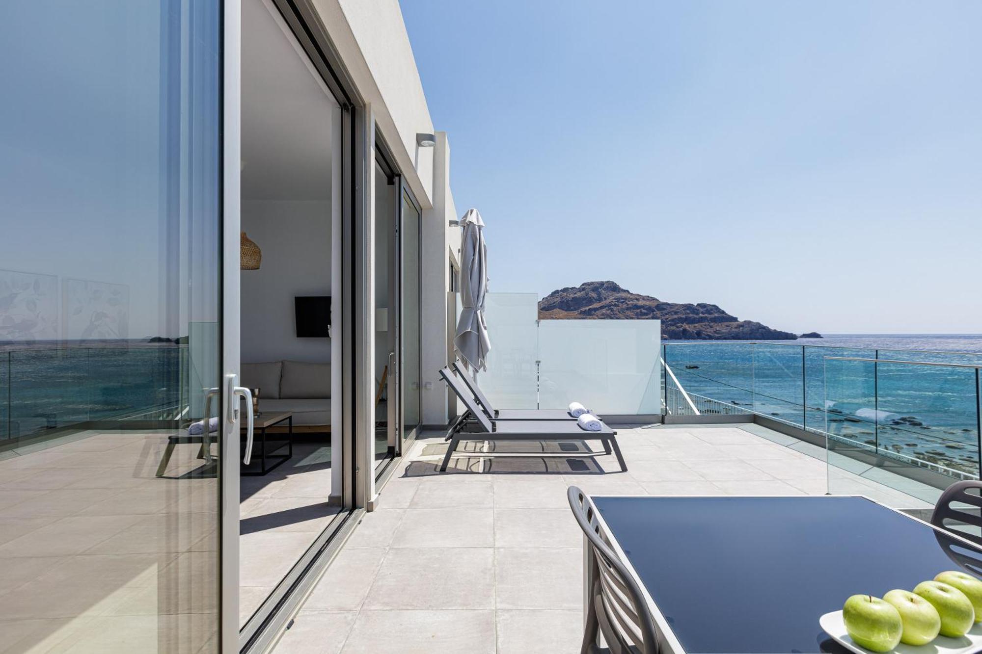 Aelia Seascape Apartments プラキアス 部屋 写真
